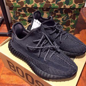 yeezy Men's shoes
